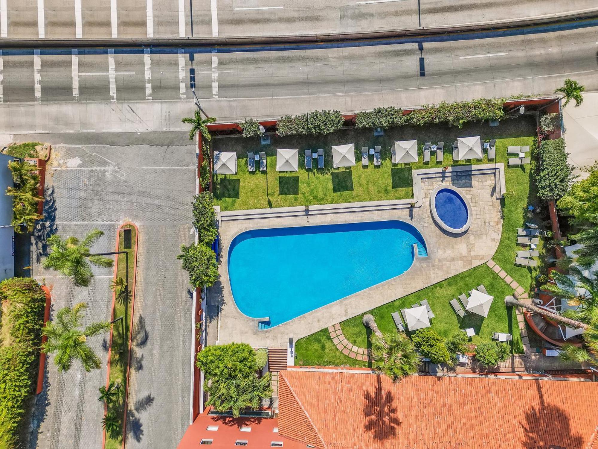 Fiesta Inn Cuernavaca Exterior photo